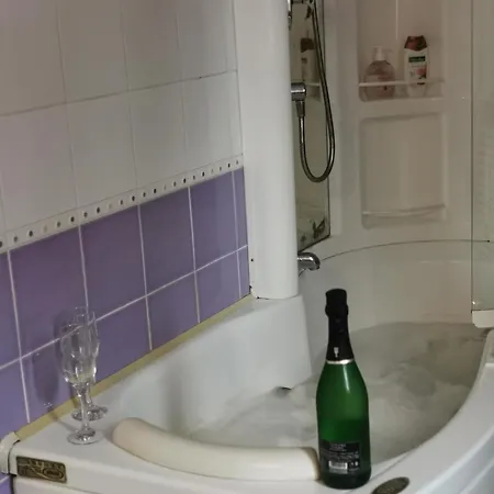 Al N.9 住宿加早餐酒店