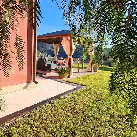 Couette-café Al N.9 4*